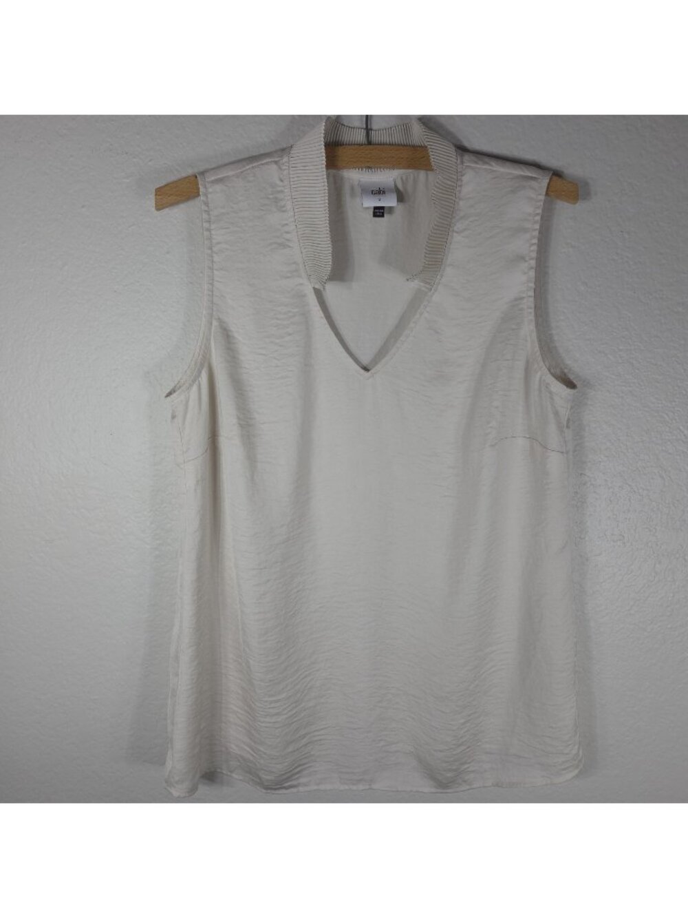 Cabi Snapshot Top #4177 Beige Sleeveless Blouse Size S High Neck